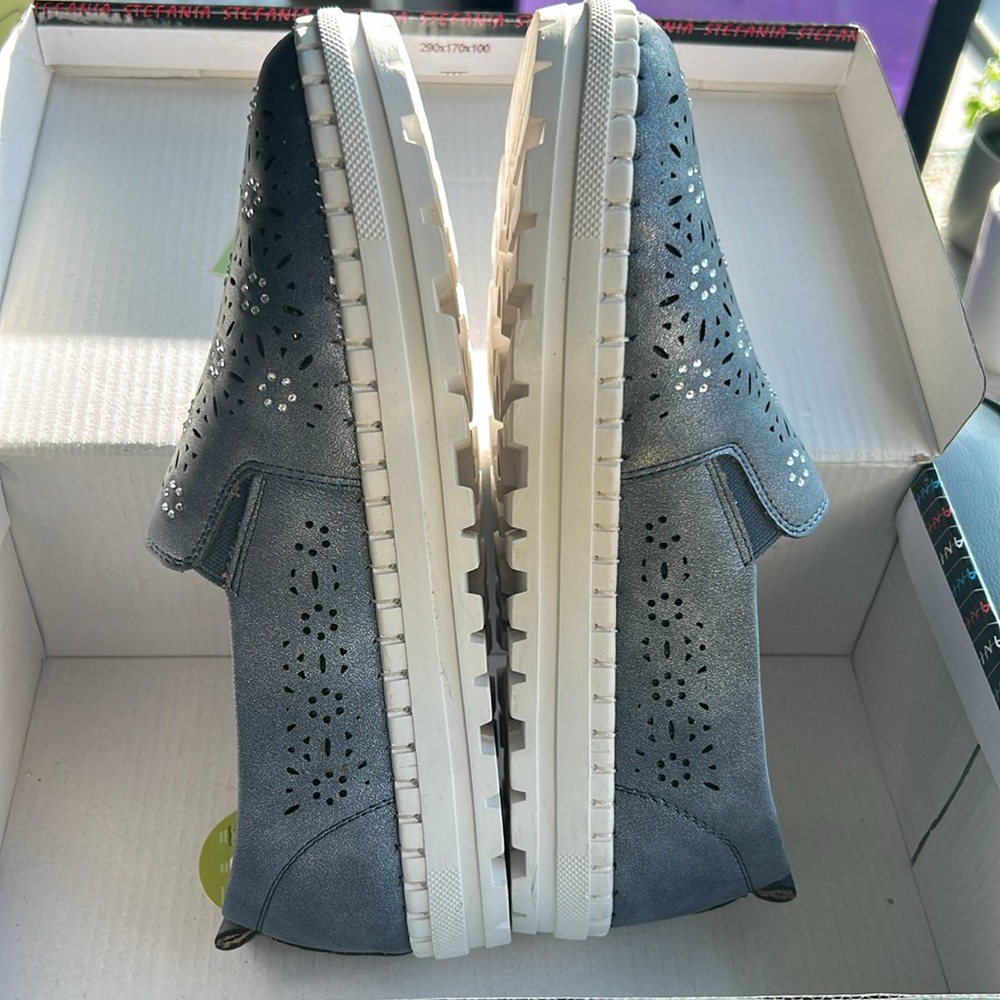 Italian made Stefania shoes, size 38. Size 8 US. with brand new Box. - Picture 2 of 16